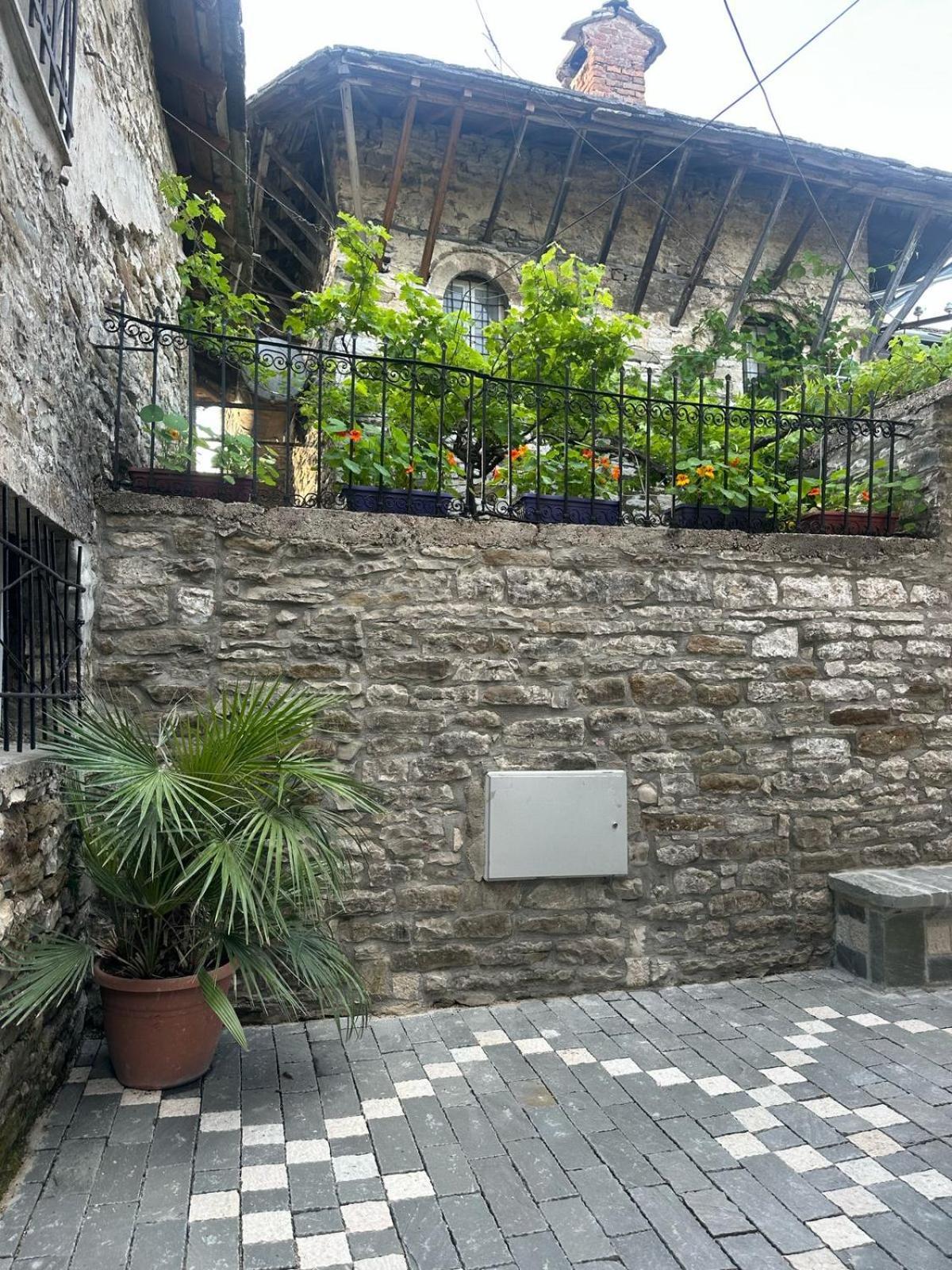 Traditional House Shapllo Gjirokastër Dış mekan fotoğraf